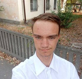 Максим
