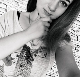 Слава Зурова